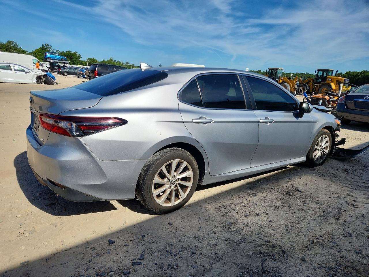 2022 TOYOTA CAMRY LE — снимка 3