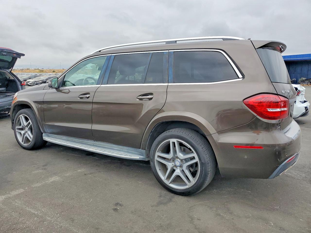 2017 MERCEDES-BENZ GLS 550 4MATIC — снимка 2