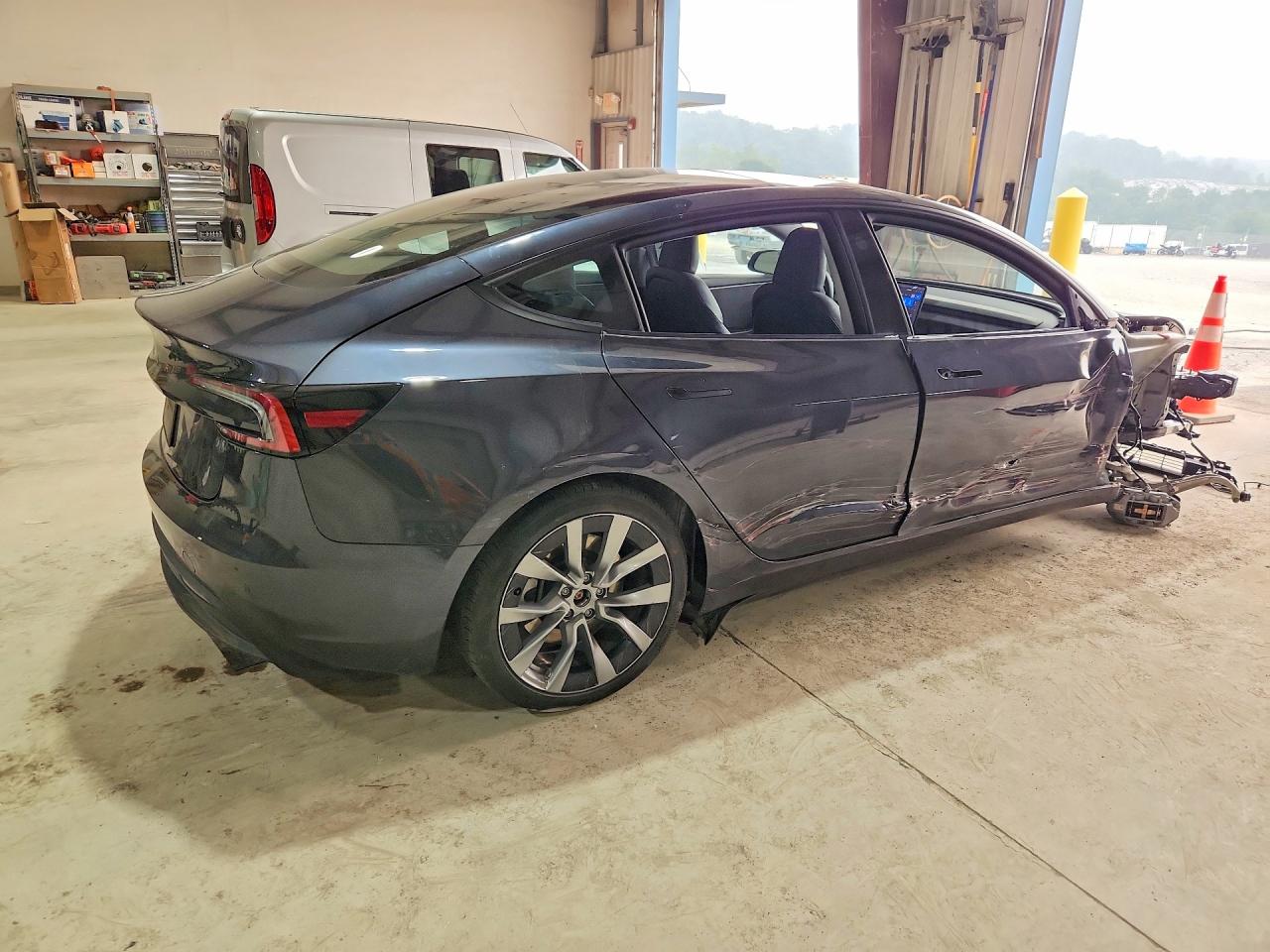 2024 TESLA MODEL 3 — снимка 3