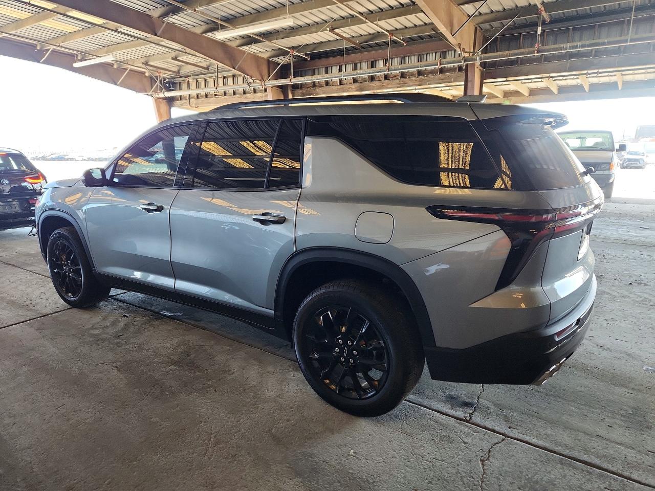 2026 CHEVROLET TRAVERSE — снимка 2