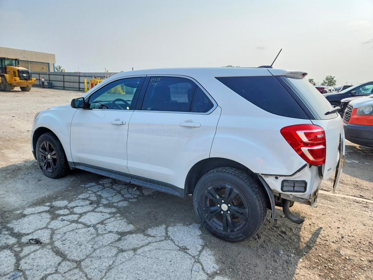 2016 CHEVROLET EQUINOX LS — снимка 2