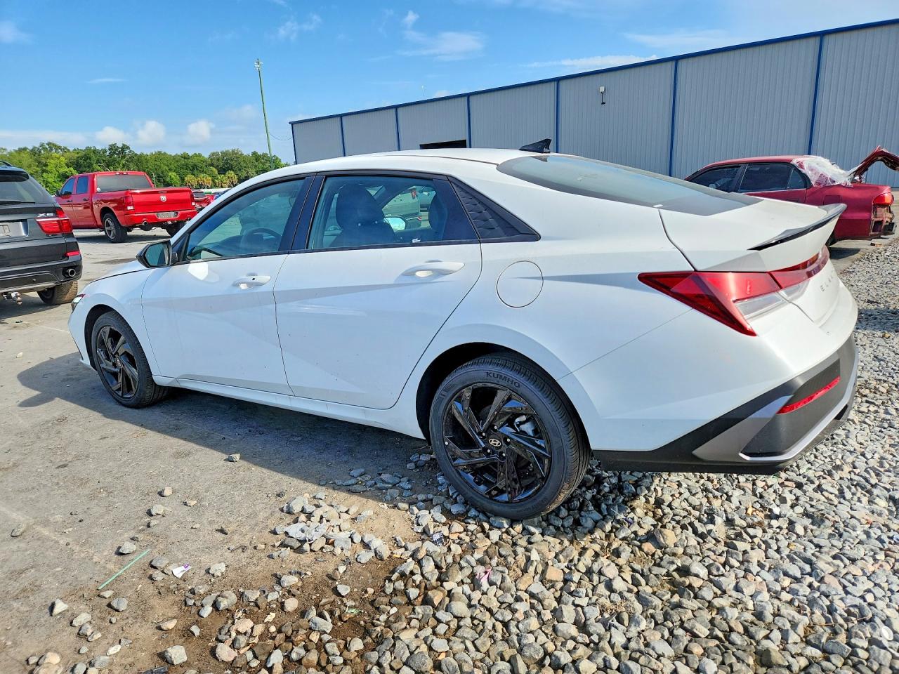 2026 HYUNDAI ELANTRA SEL SPORT — снимка 2
