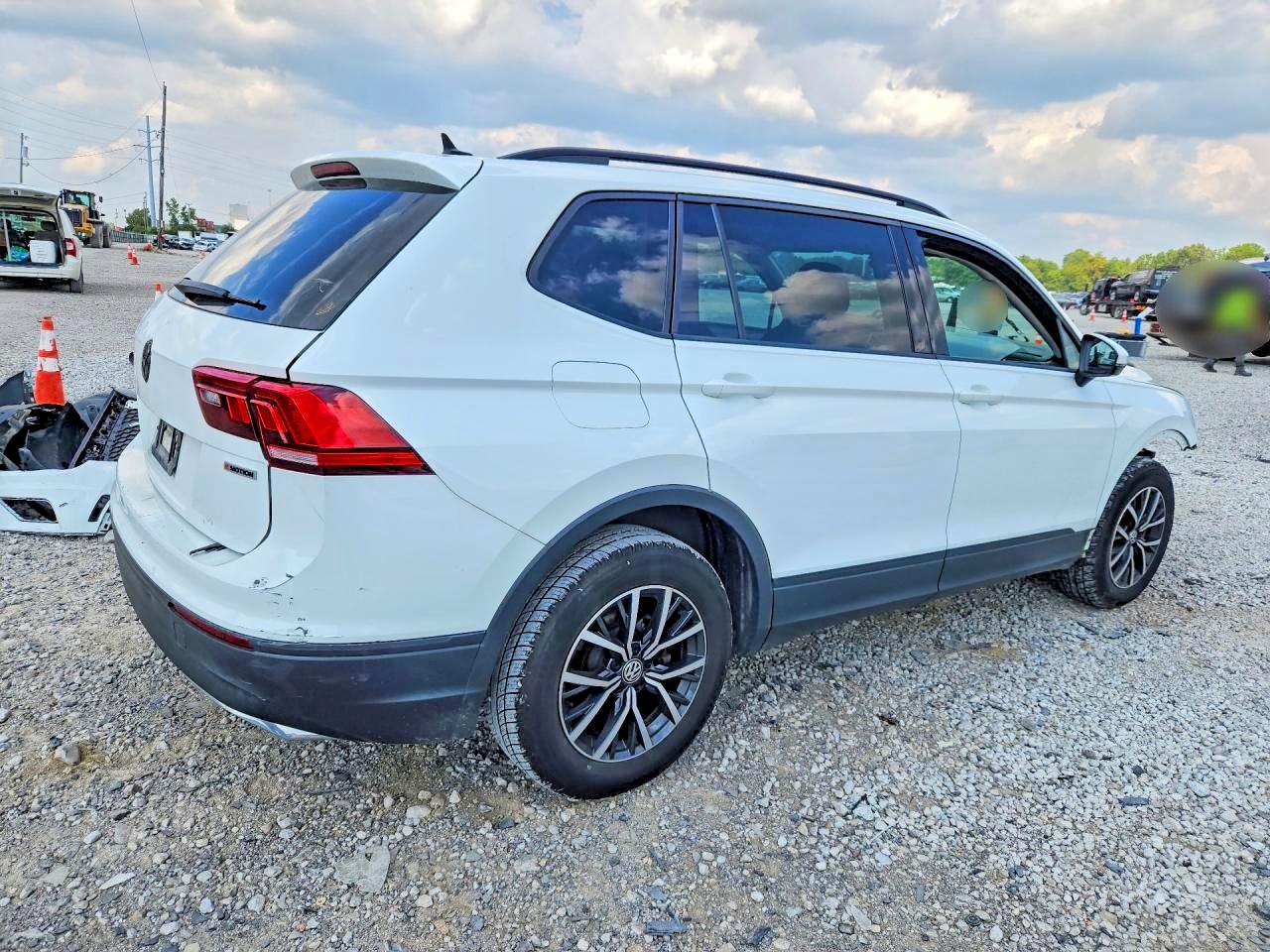 2021 VOLKSWAGEN TIGUAN S — снимка 3