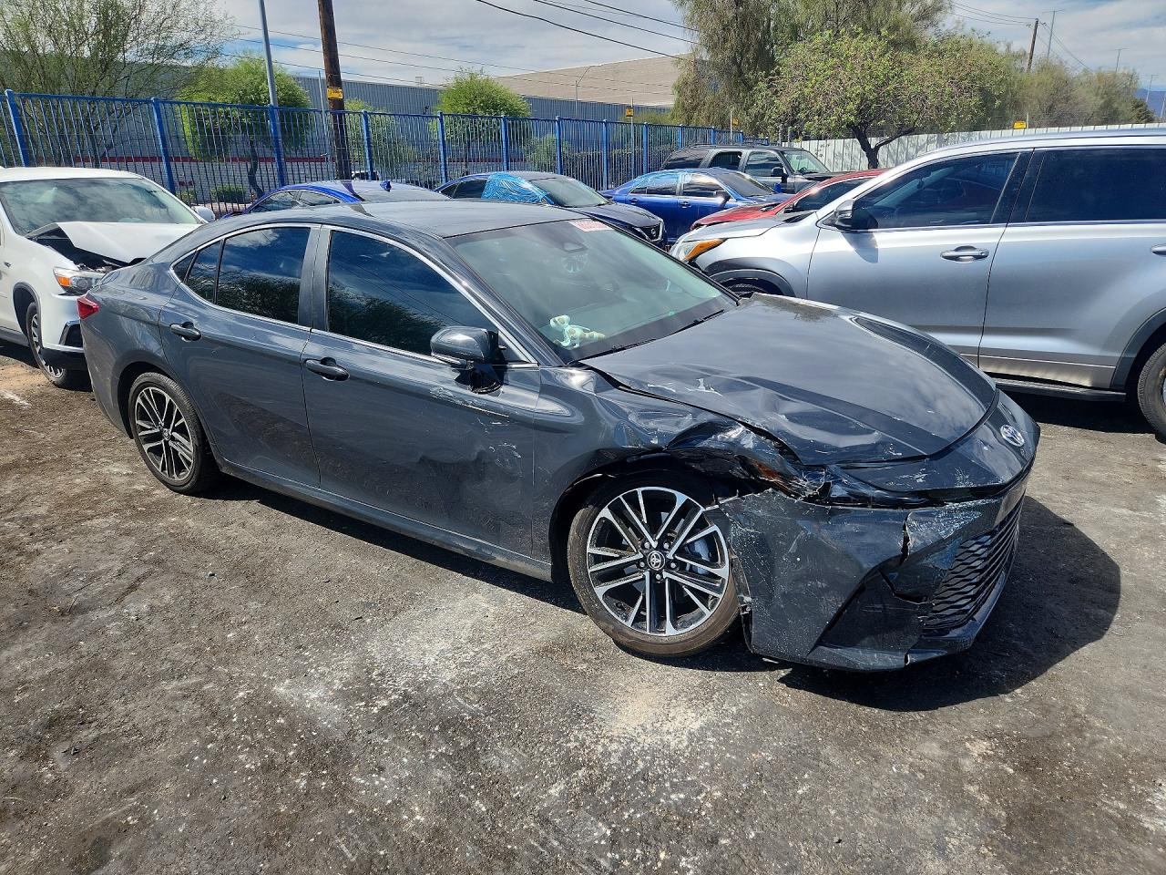 2026 TOYOTA CAMRY XLE — снимка 4