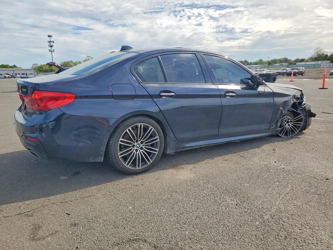 2017 BMW 540 XI — снимка 3