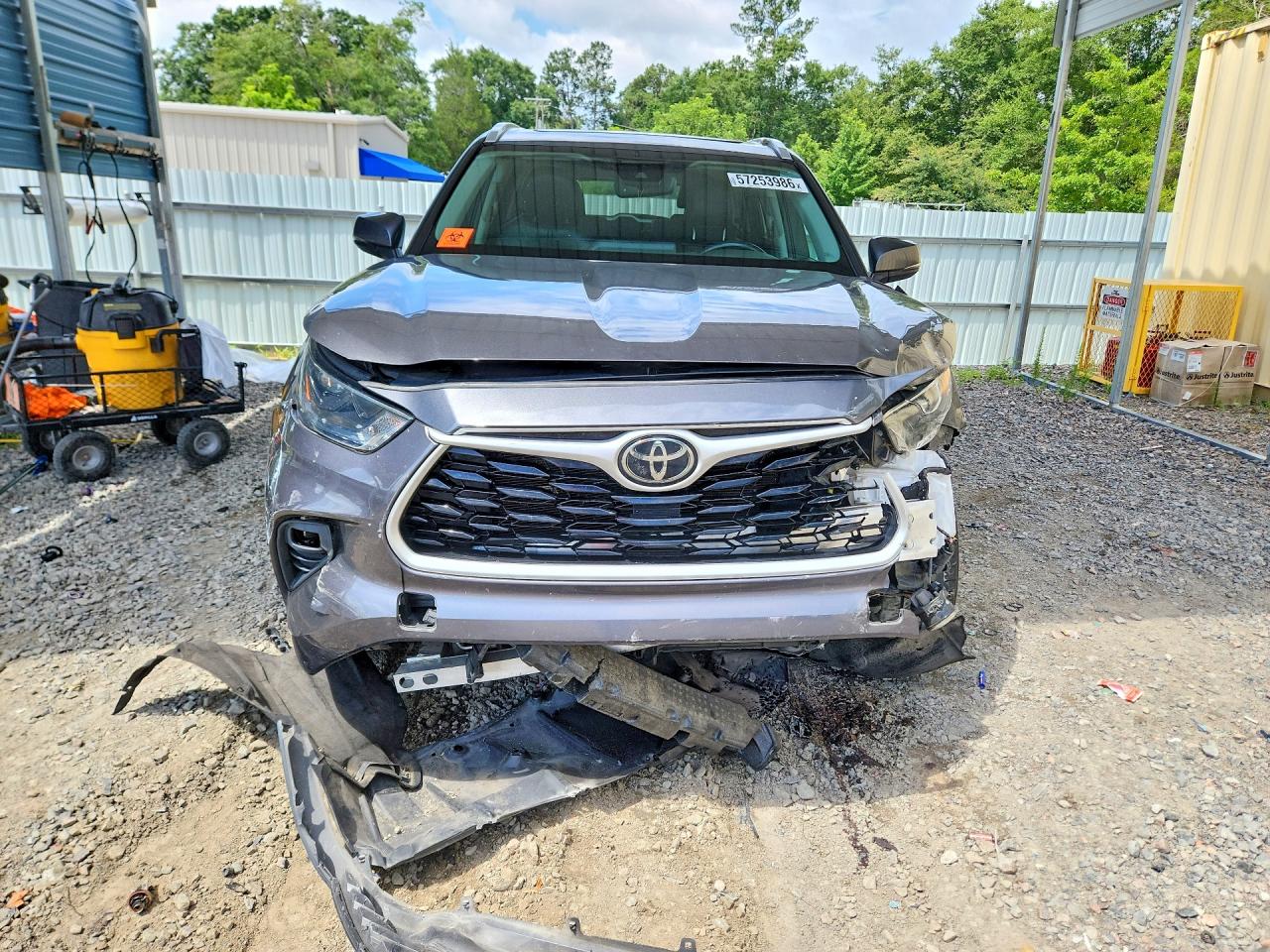 2022 TOYOTA HIGHLANDER XLE — снимка 5