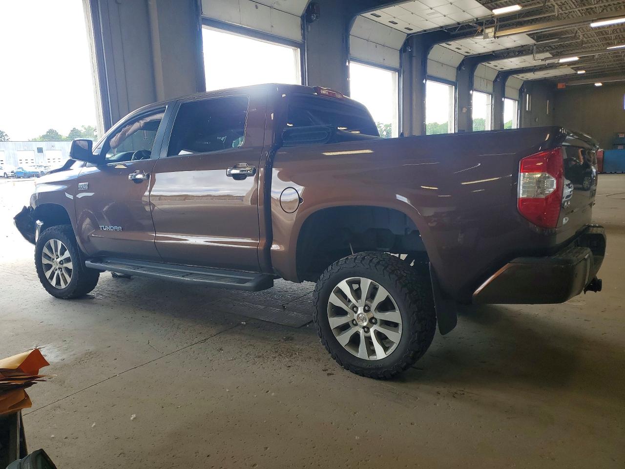 2016 TOYOTA TUNDRA LIMITED — снимка 2