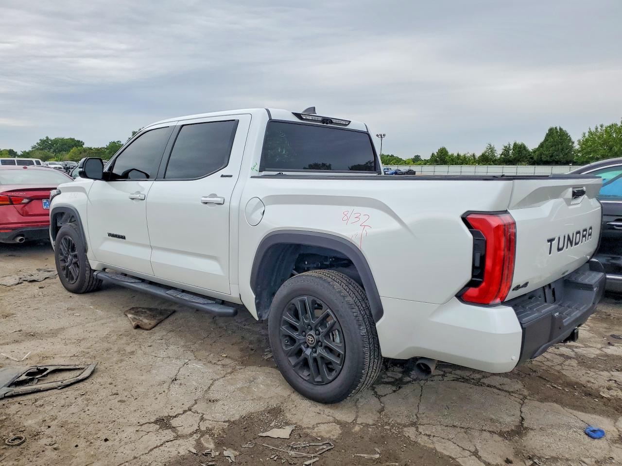 2025 TOYOTA TUNDRA LIMITED — снимка 2
