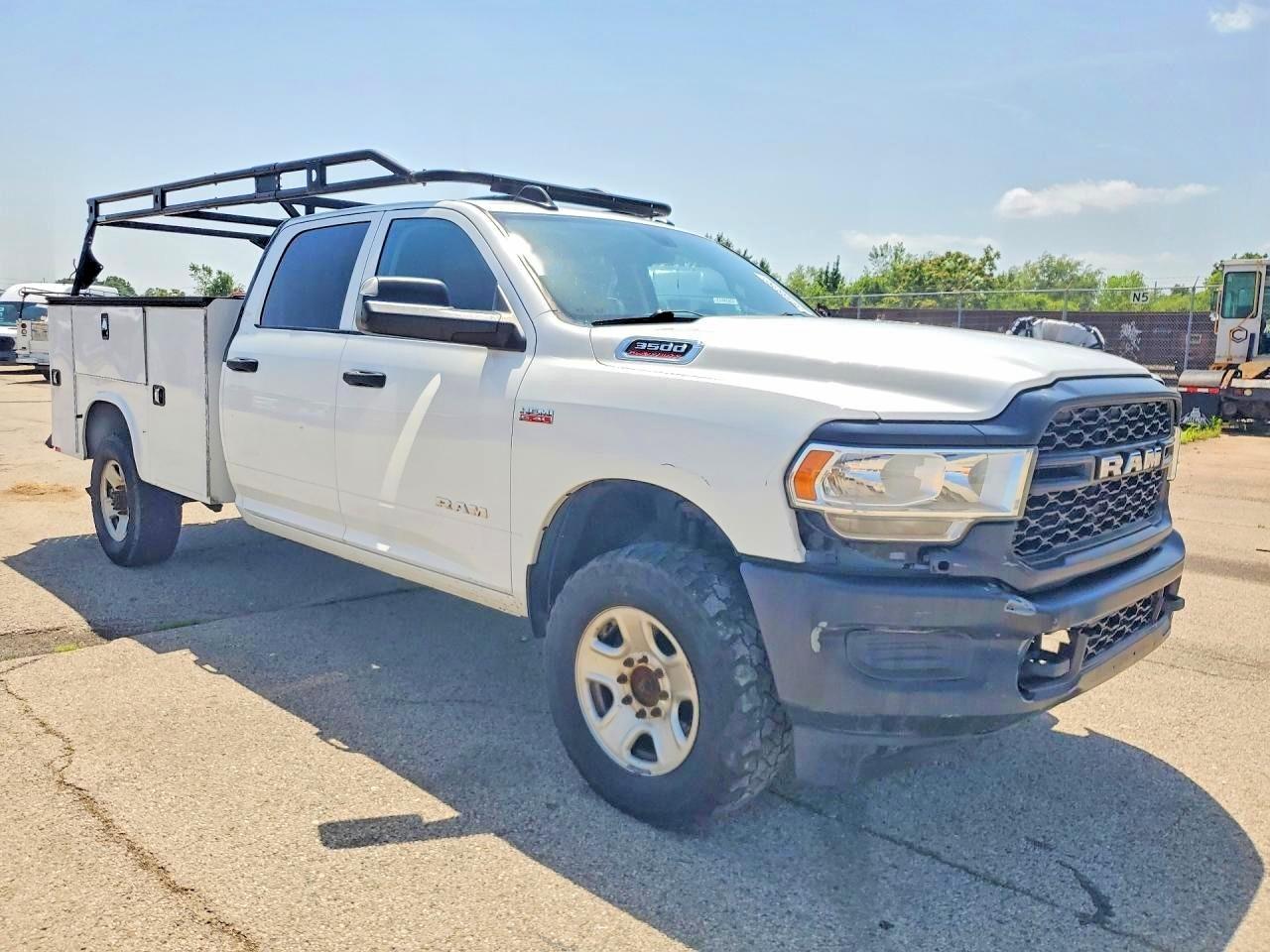 2019 RAM 3500 TRADESMAN — снимка 4