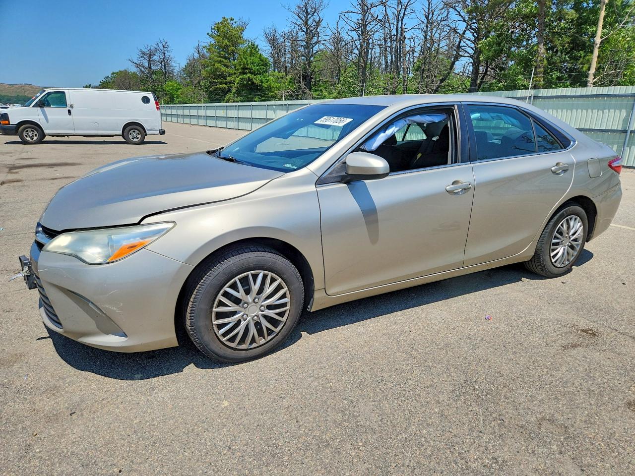2015 TOYOTA CAMRY LE