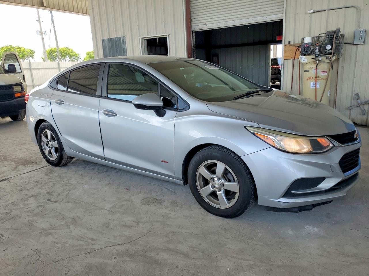 2017 CHEVROLET CRUZE LS — снимка 4