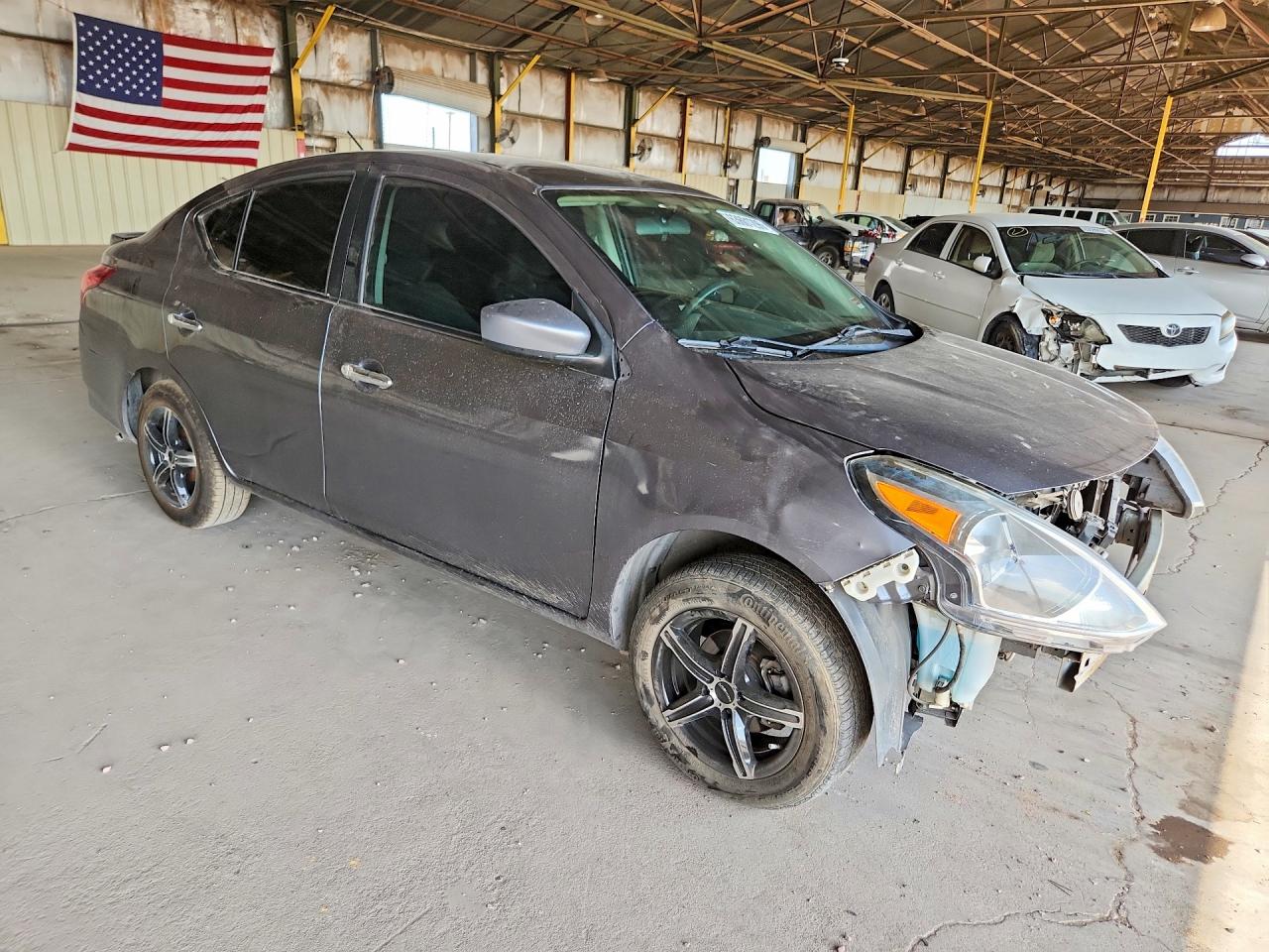 2018 NISSAN VERSA SV — снимка 4