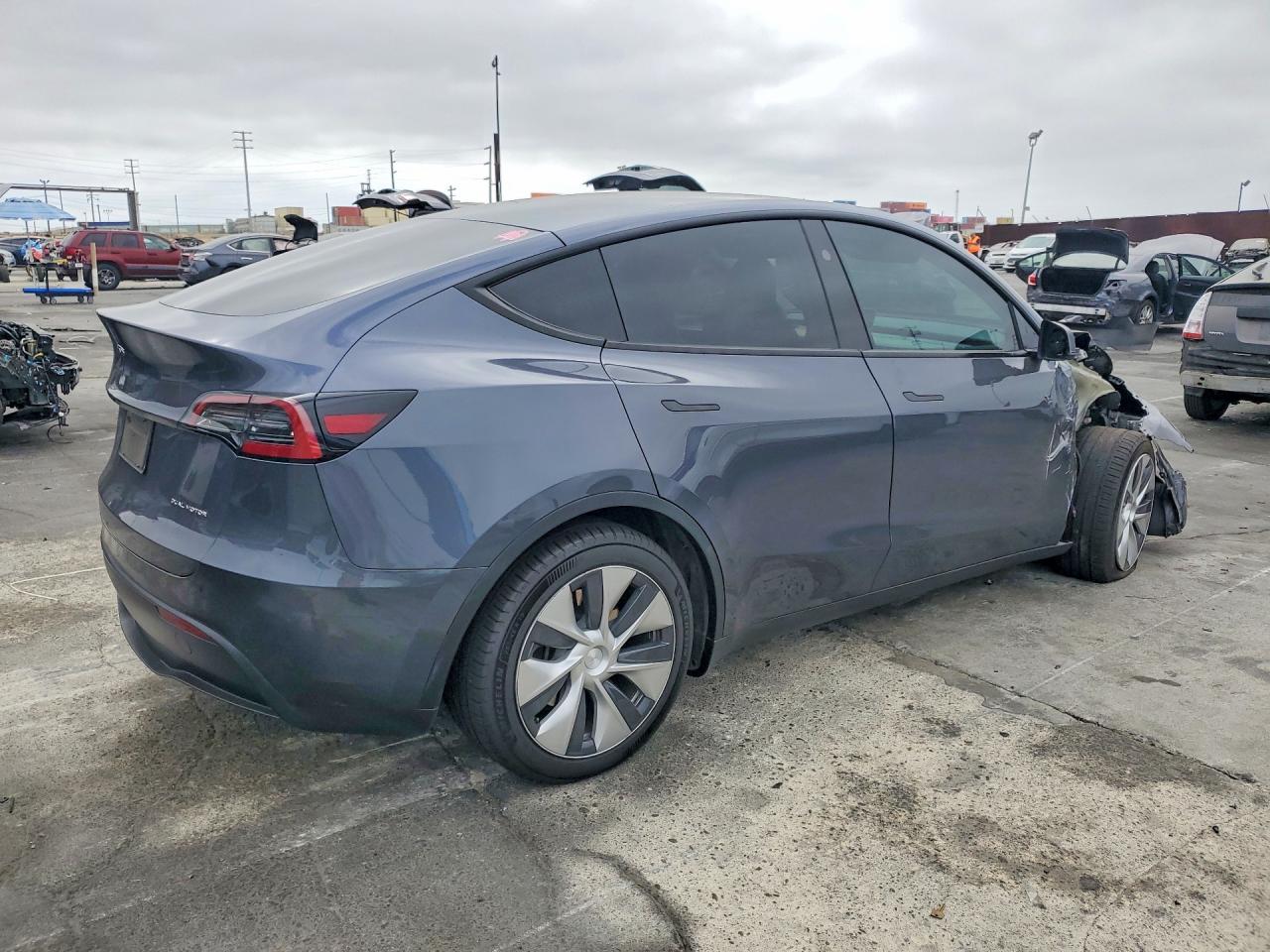 2023 TESLA MODEL Y — снимка 3