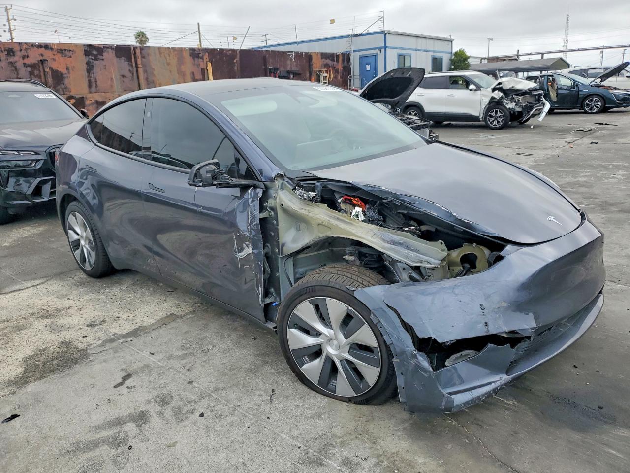 2023 TESLA MODEL Y — снимка 4