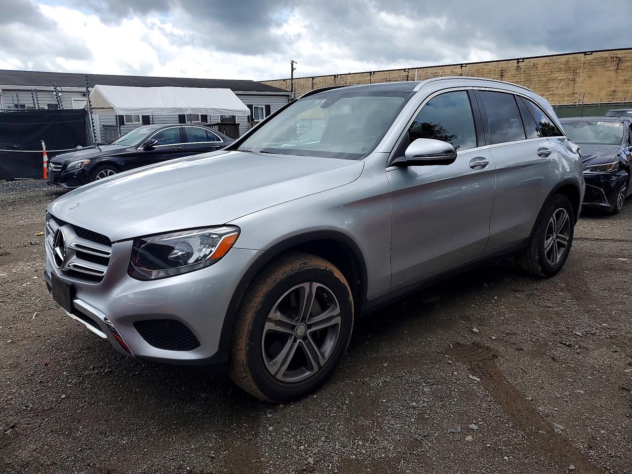2016 MERCEDES-BENZ GLC 300