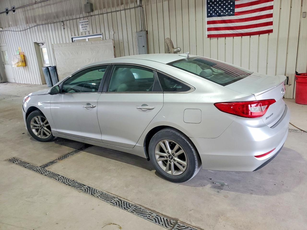 2017 HYUNDAI SONATA SE — снимка 2