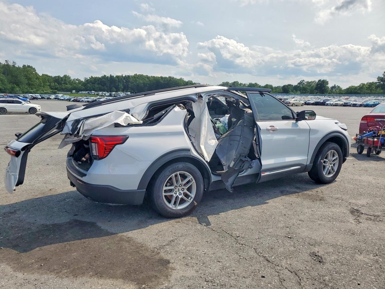 2025 FORD EXPLORER ACTIVE — снимка 3