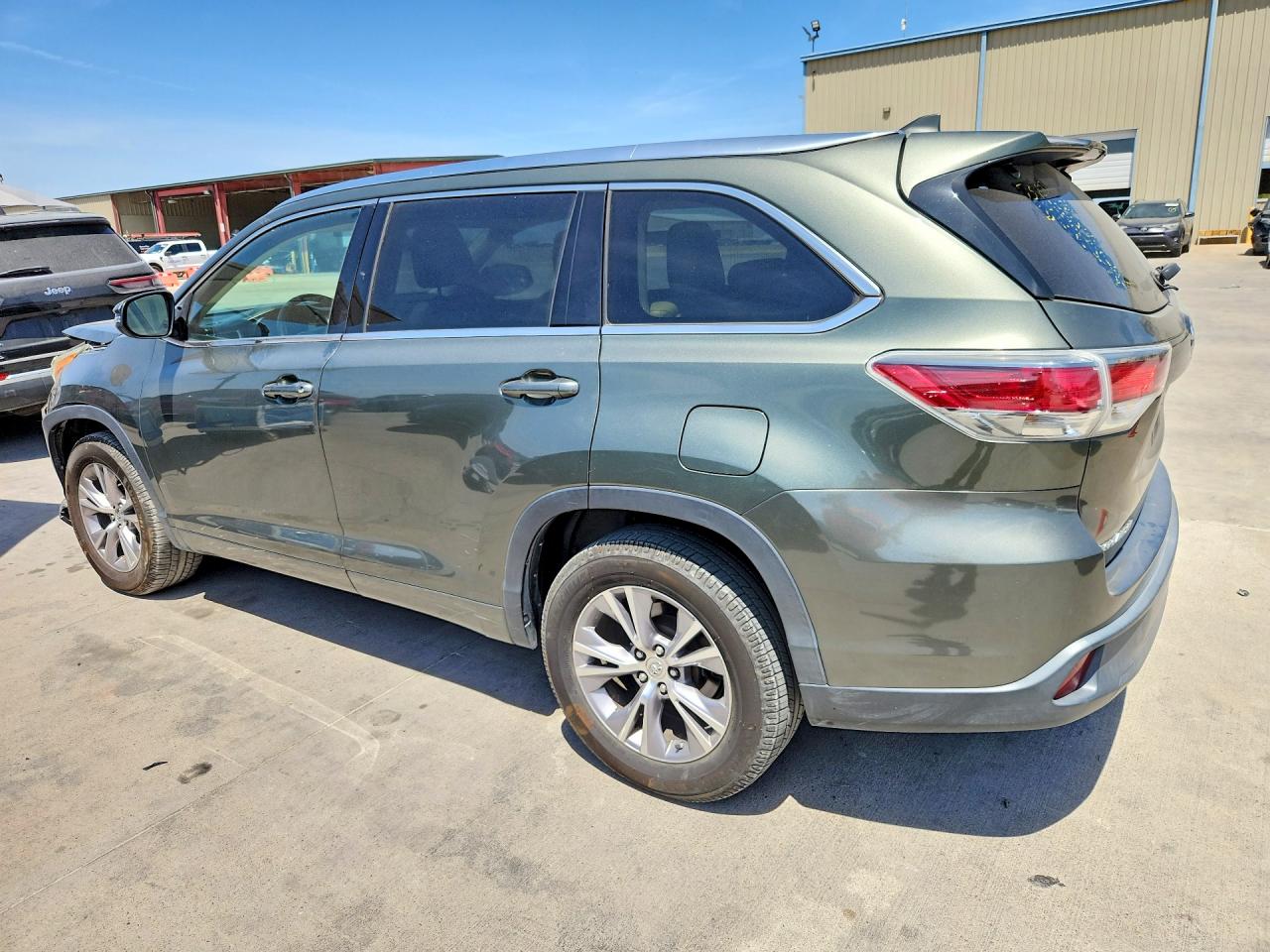 2015 TOYOTA HIGHLANDER XLE — снимка 2
