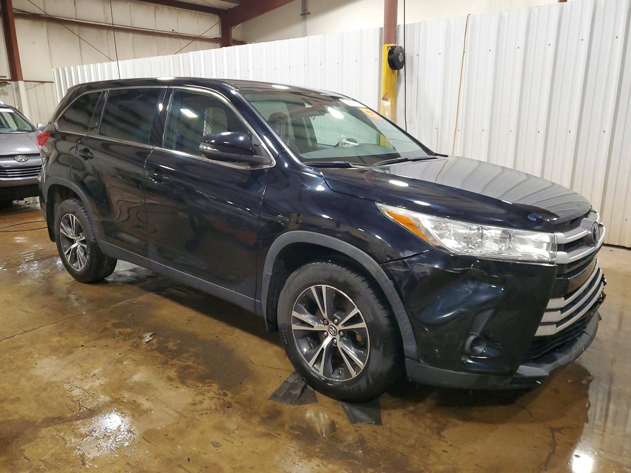 2019 TOYOTA HIGHLANDER LE — снимка 4