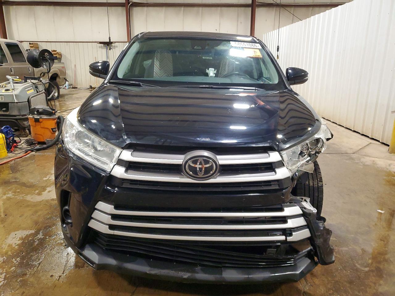 2019 TOYOTA HIGHLANDER LE — снимка 5