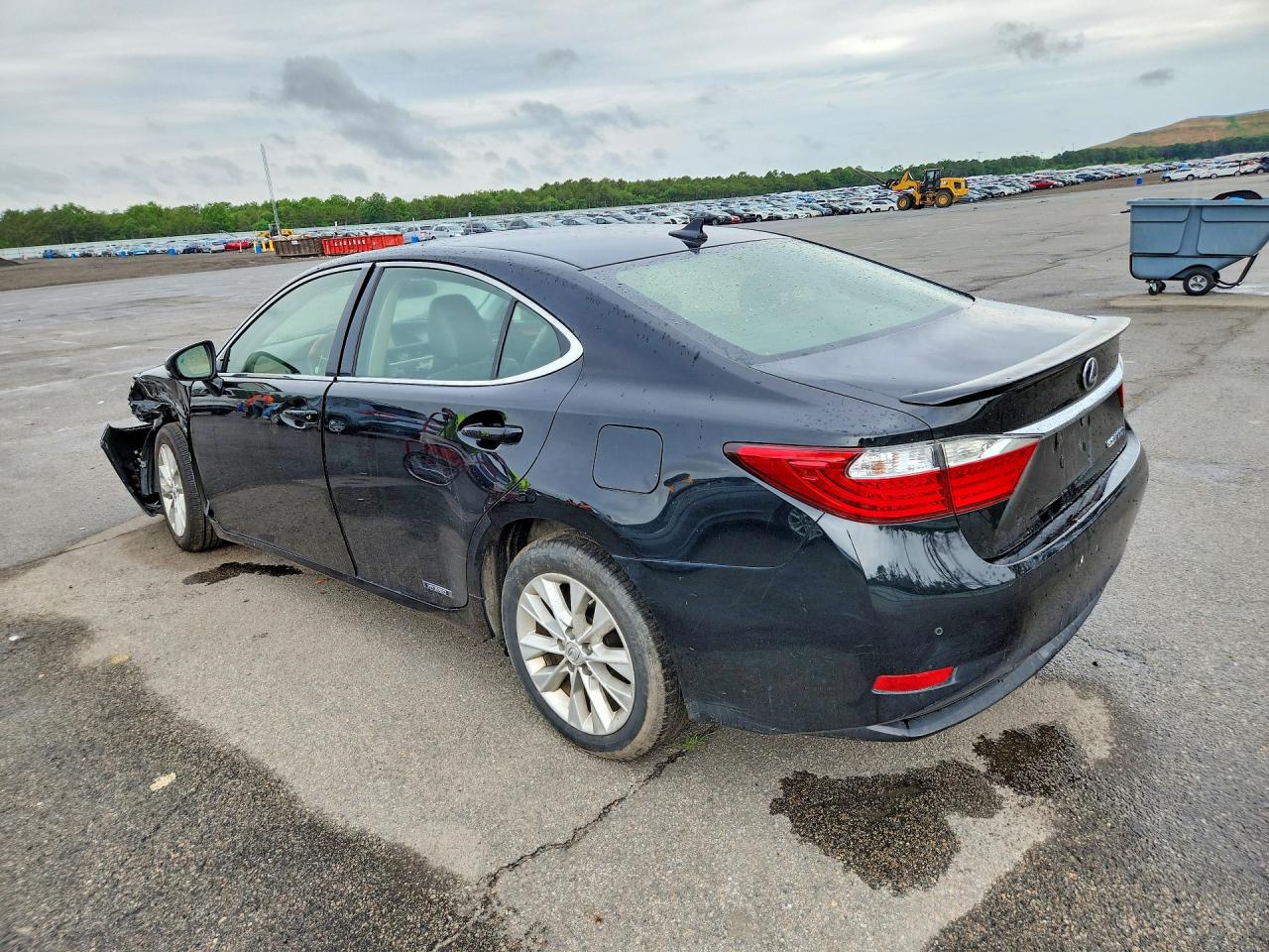 2013 LEXUS ES 300H — снимка 2