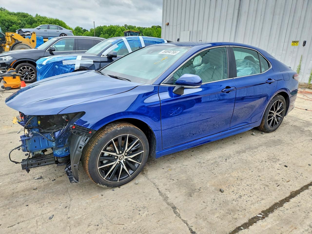 2024 TOYOTA CAMRY HYBRID SE