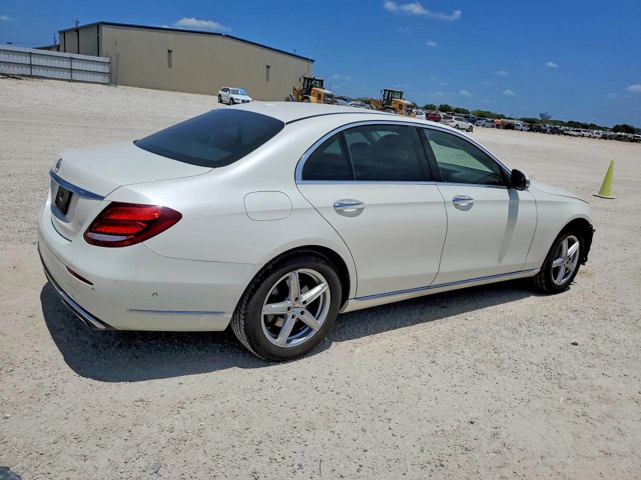 2017 MERCEDES-BENZ E 300 — снимка 3