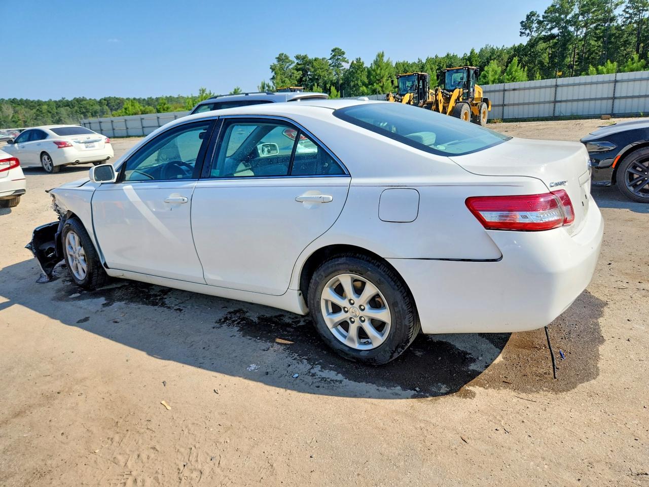 2018 TOYOTA CAMRY LE — снимка 2