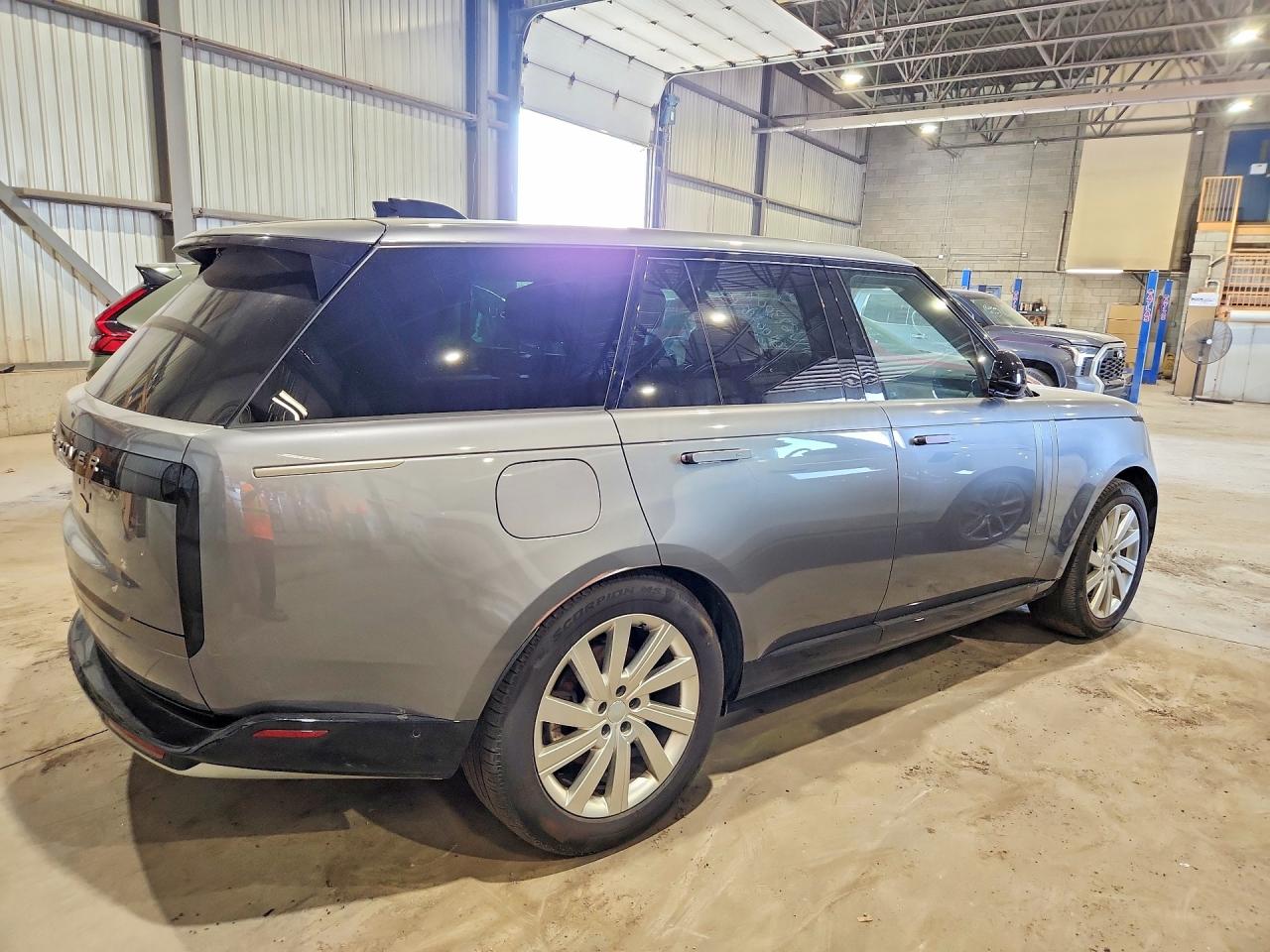 2025 LAND ROVER RANGE ROVER SE — снимка 3