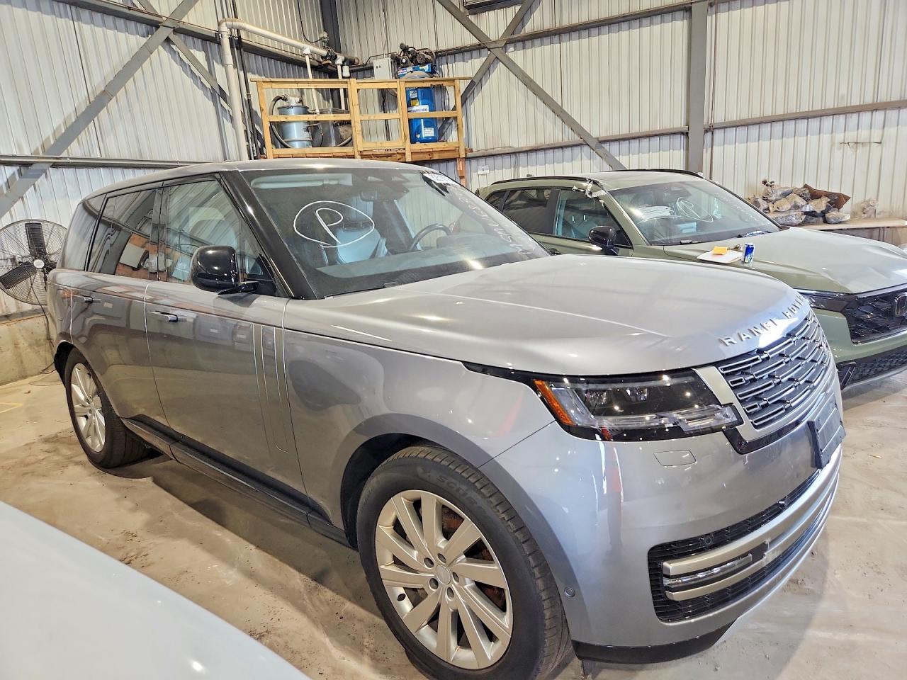 2025 LAND ROVER RANGE ROVER SE — снимка 4