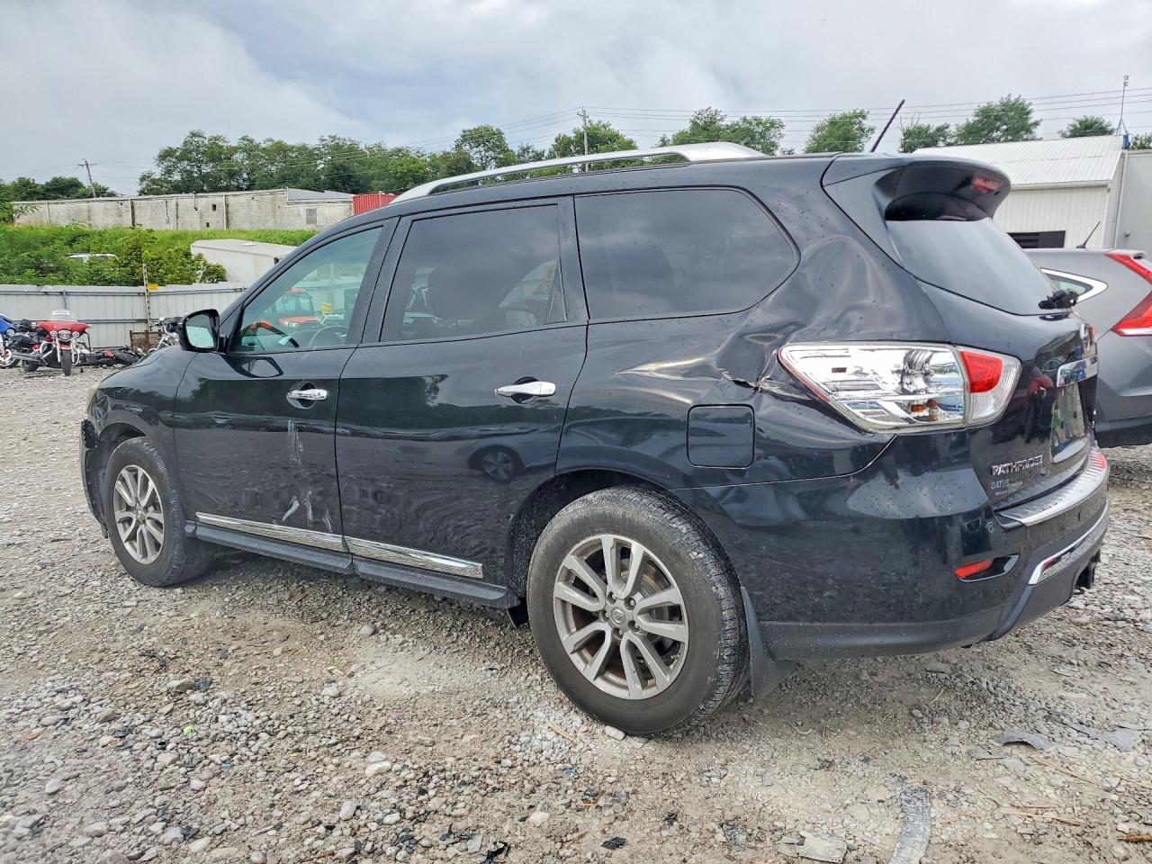 2015 NISSAN PATHFINDER SL — снимка 2