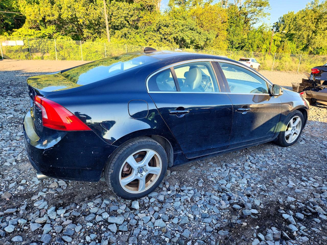 2013 VOLVO S60 T5 — снимка 3