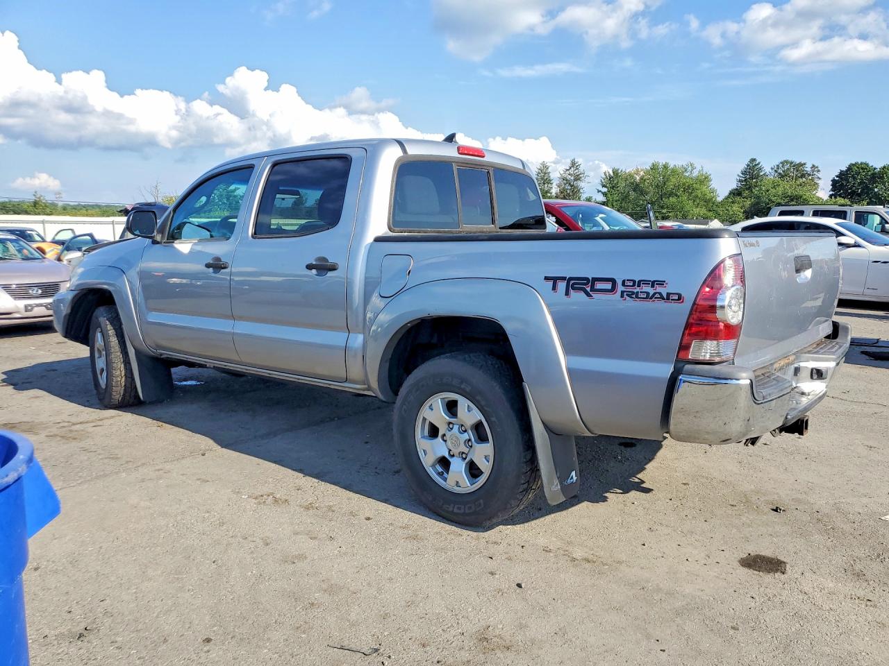 2015 TOYOTA TACOMA V6 — снимка 2