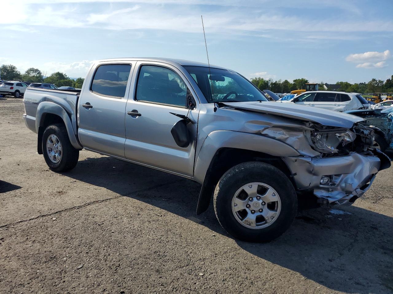 2015 TOYOTA TACOMA V6 — снимка 4