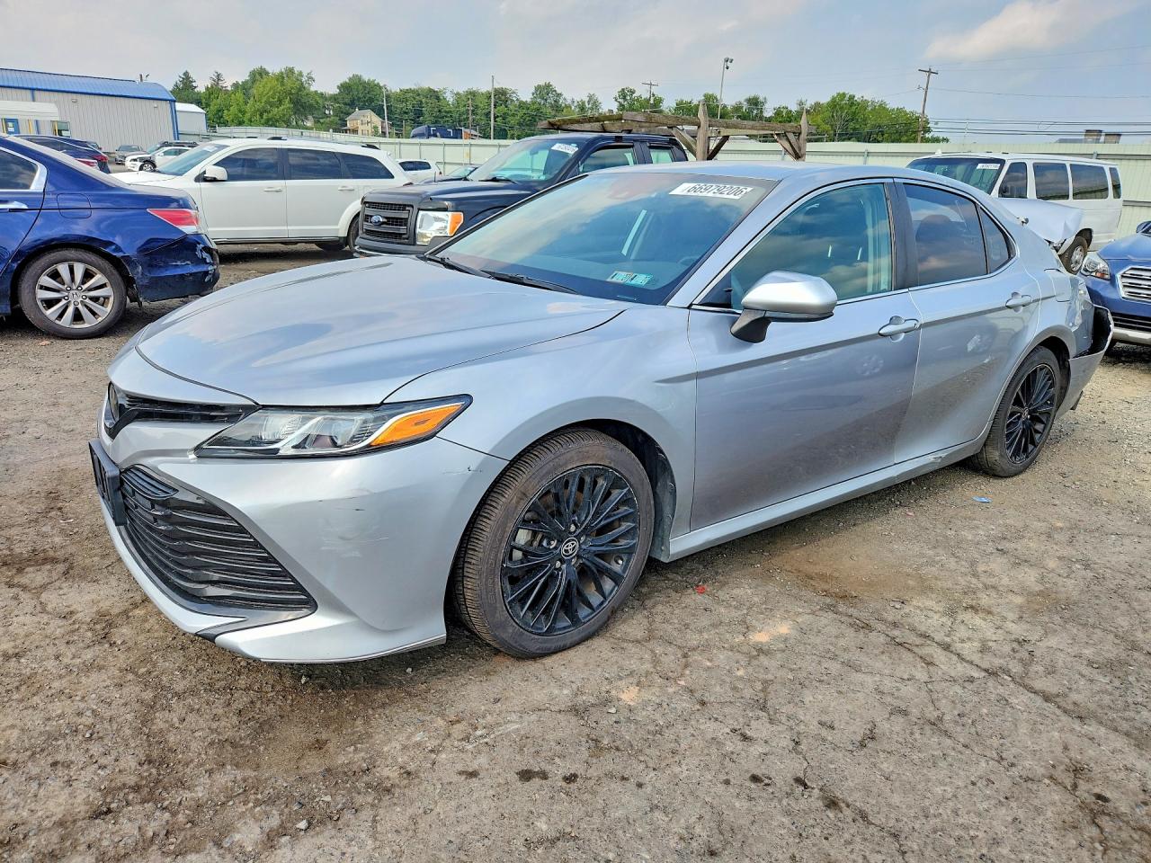 2019 TOYOTA CAMRY LE