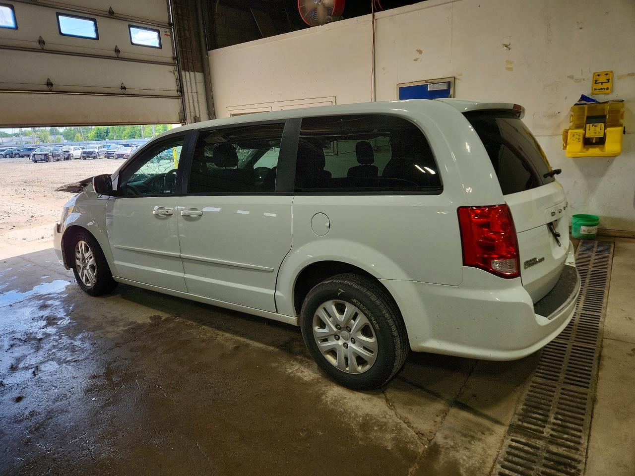 2016 DODGE GRAND CARAVAN SE — снимка 2