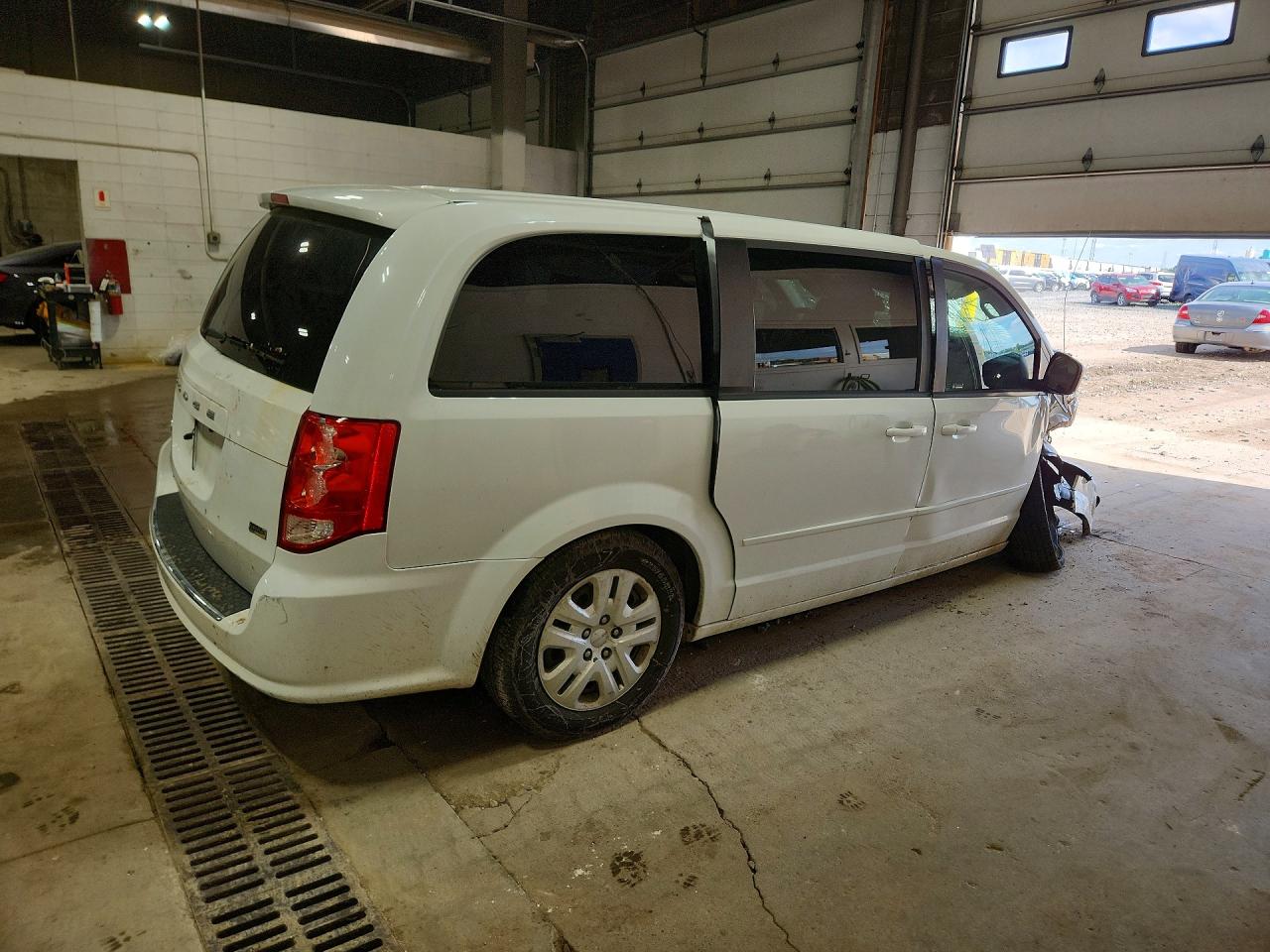 2016 DODGE GRAND CARAVAN SE — снимка 3