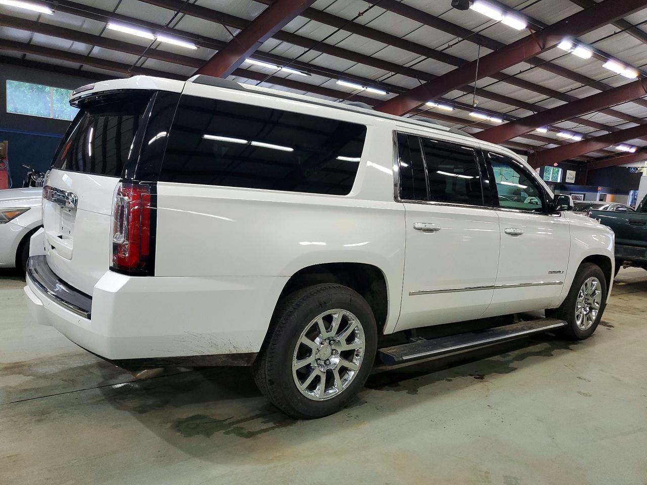 2016 GMC YUKON XL DENALI — снимка 3