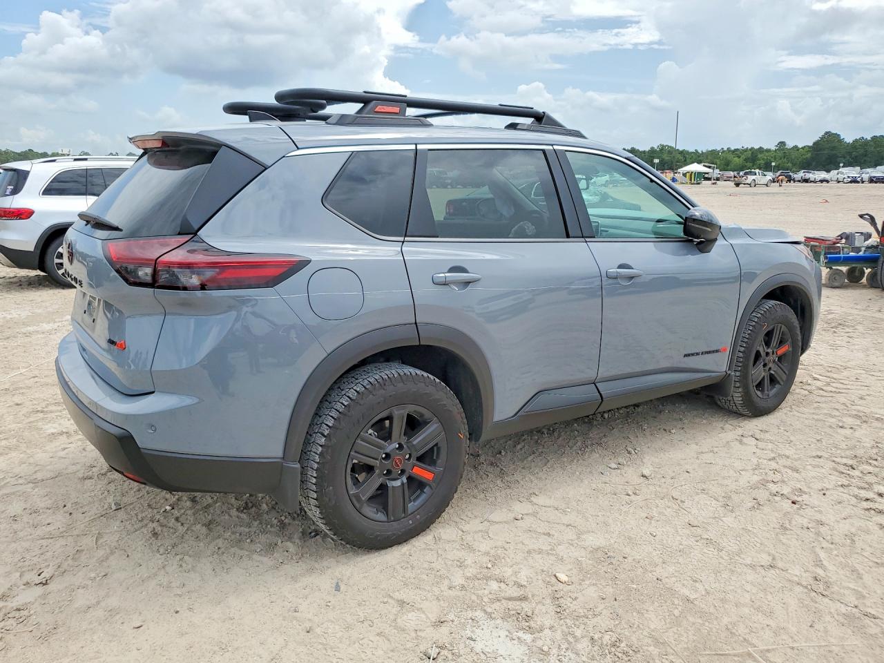 2026 NISSAN ROGUE ROCK CREEK — снимка 3