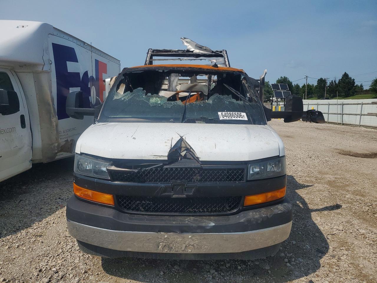 2023 CHEVROLET EXPRESS G3500 — снимка 5