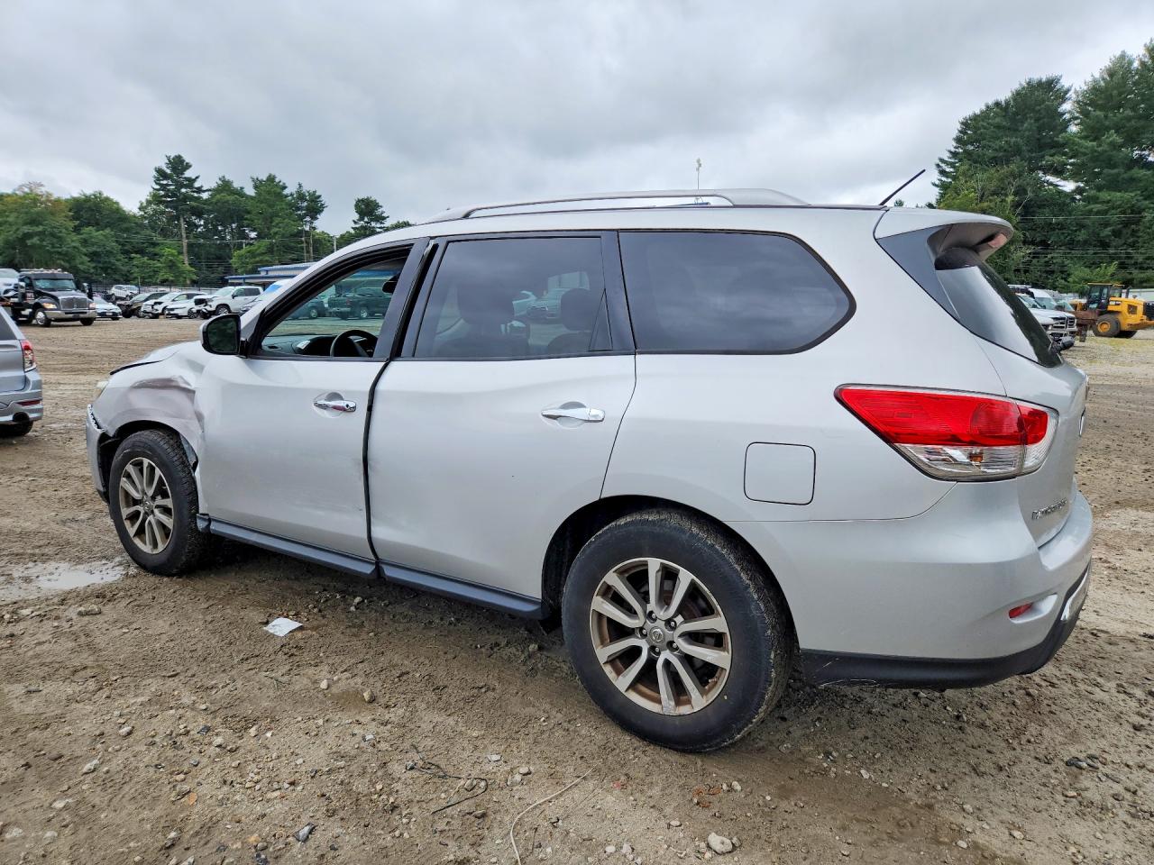 2015 NISSAN PATHFINDER S — снимка 2