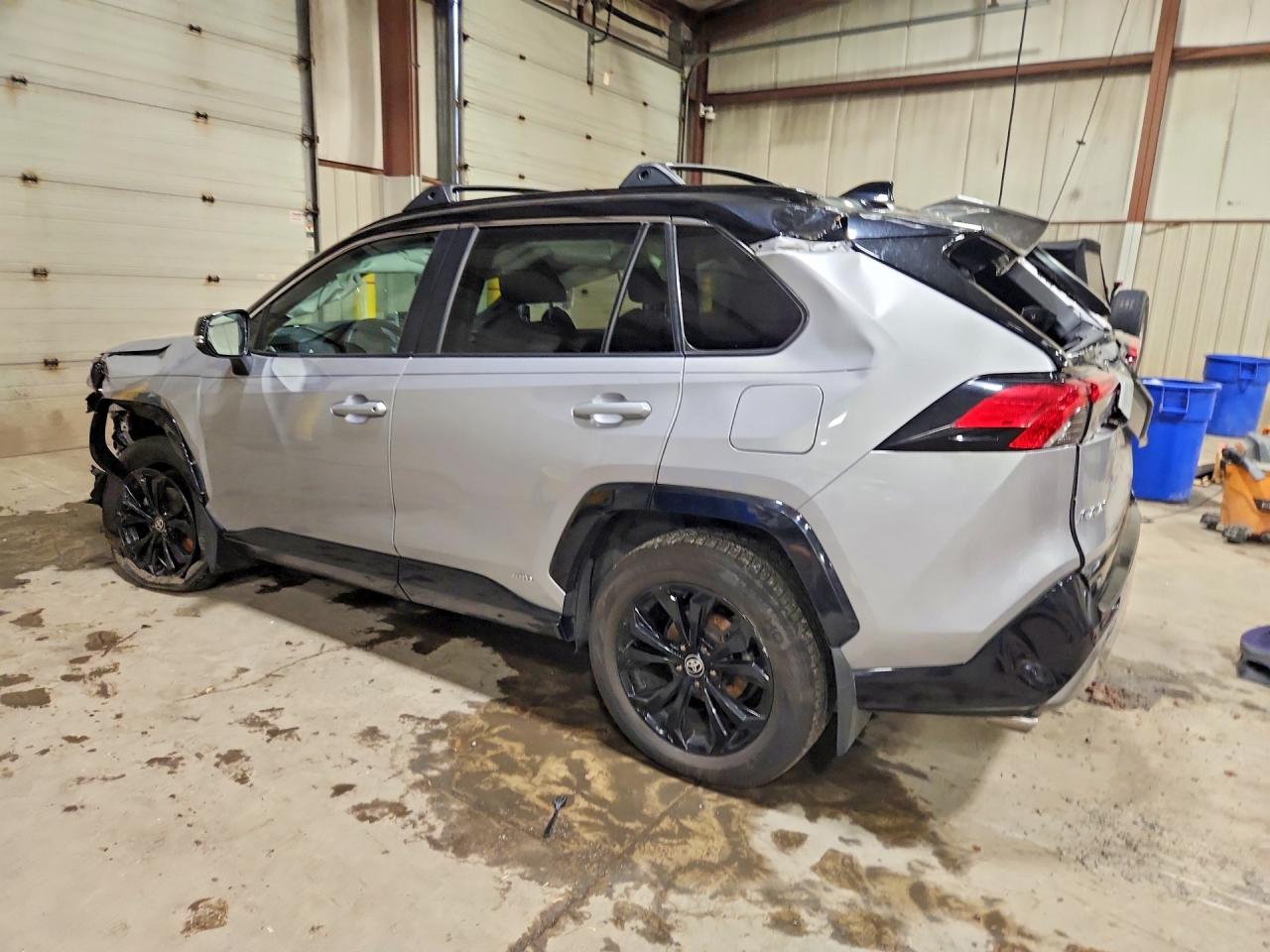 2022 TOYOTA RAV4 XSE — снимка 2