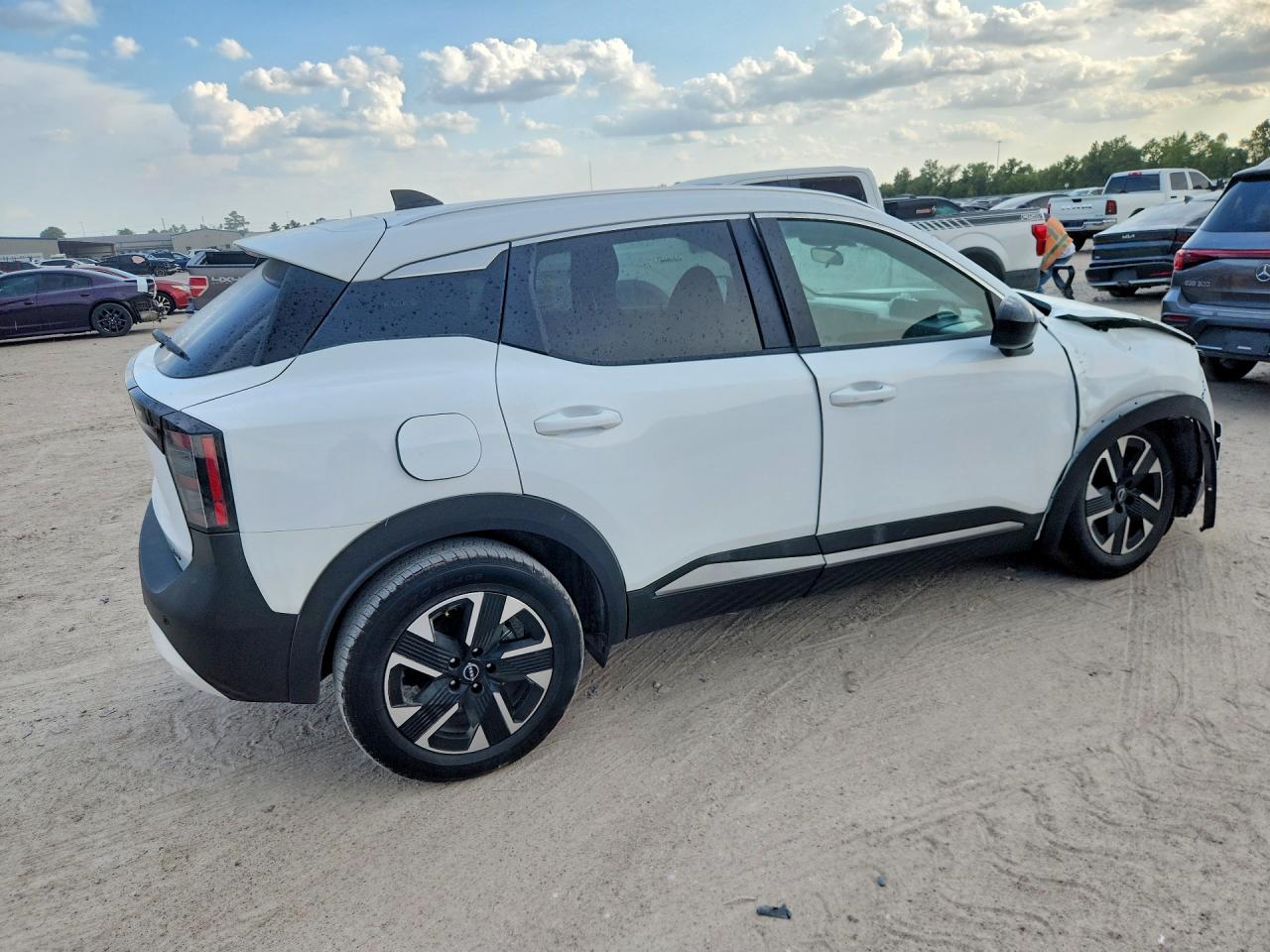 2026 NISSAN KICKS SV — снимка 3