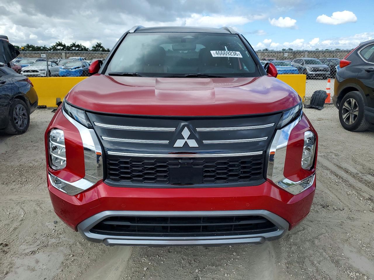 2025 MITSUBISHI OUTLANDER SEL — снимка 5