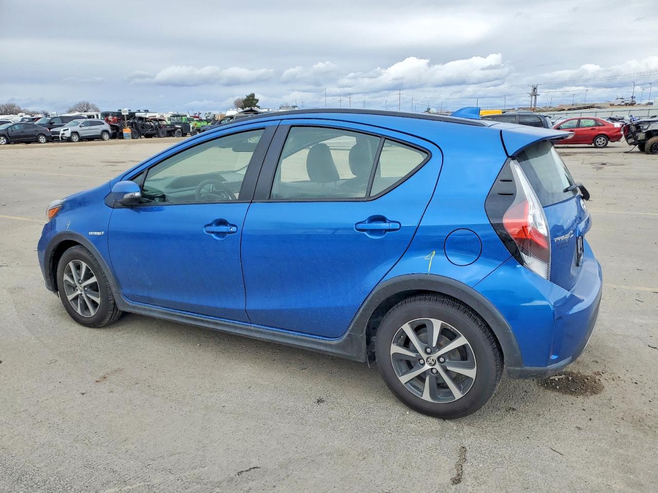 2019 TOYOTA PRIUS C L — снимка 2