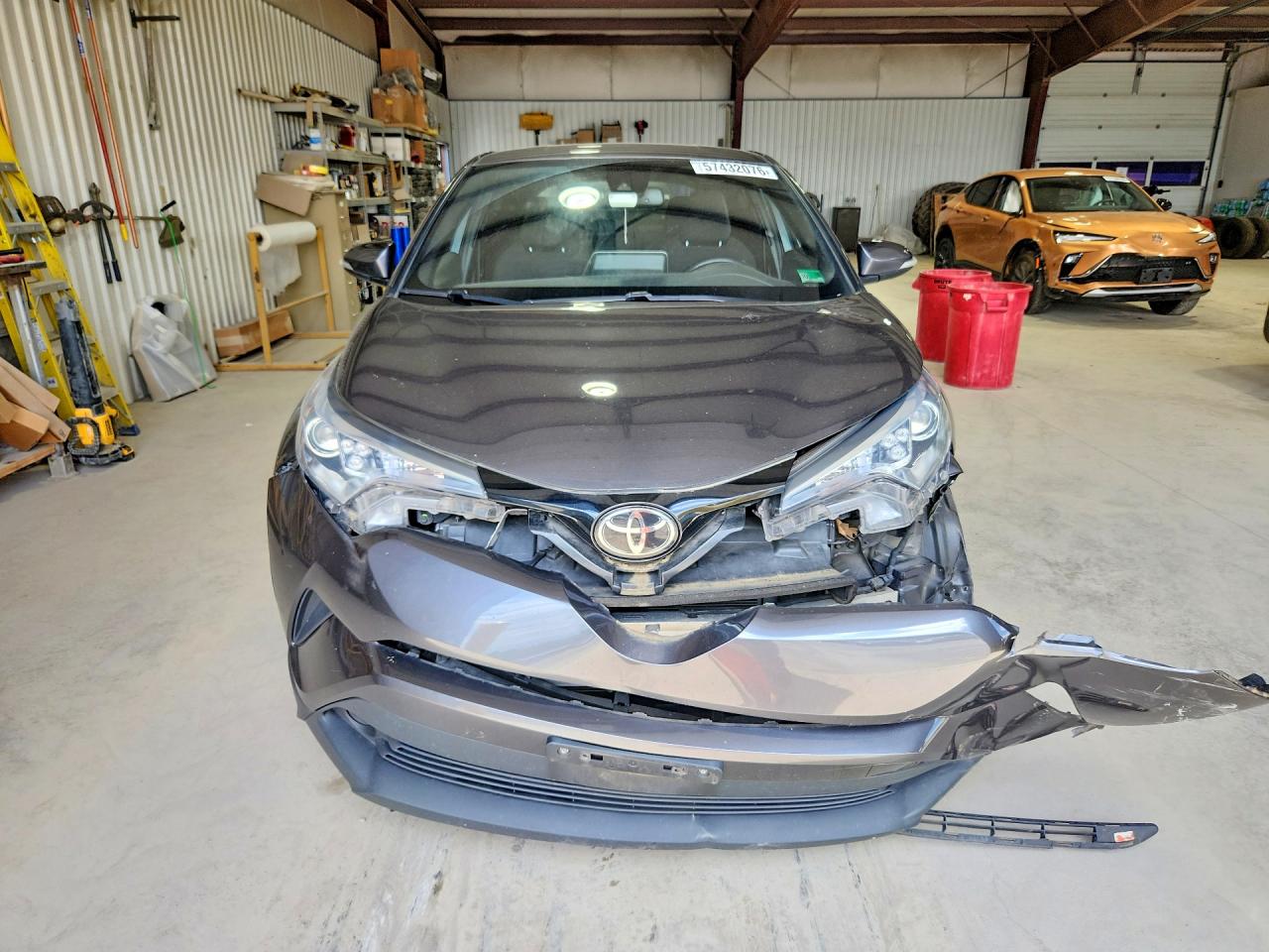 2019 TOYOTA C-HR XLE — снимка 5