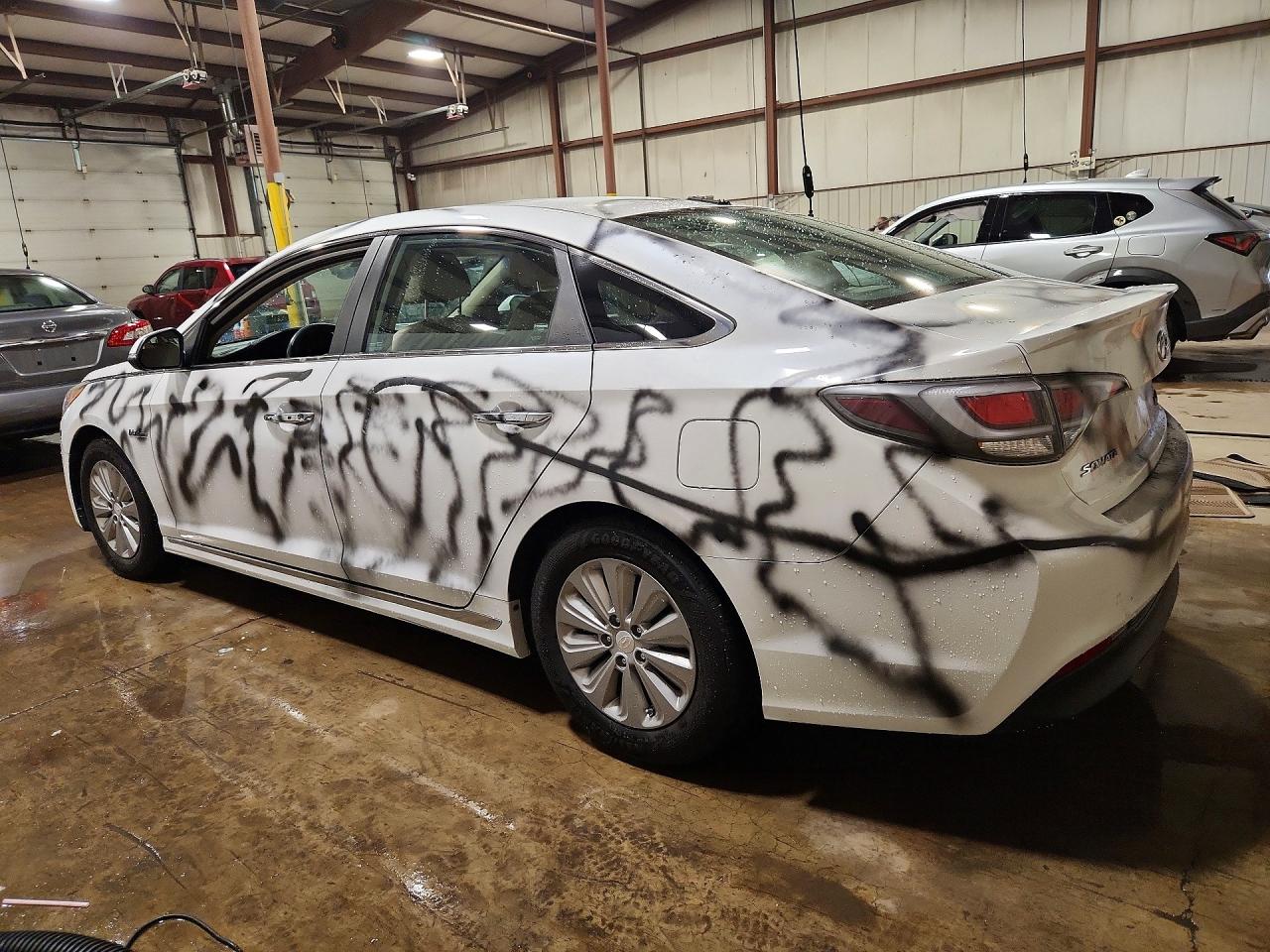 2017 HYUNDAI SONATA HYBRID SE — снимка 2