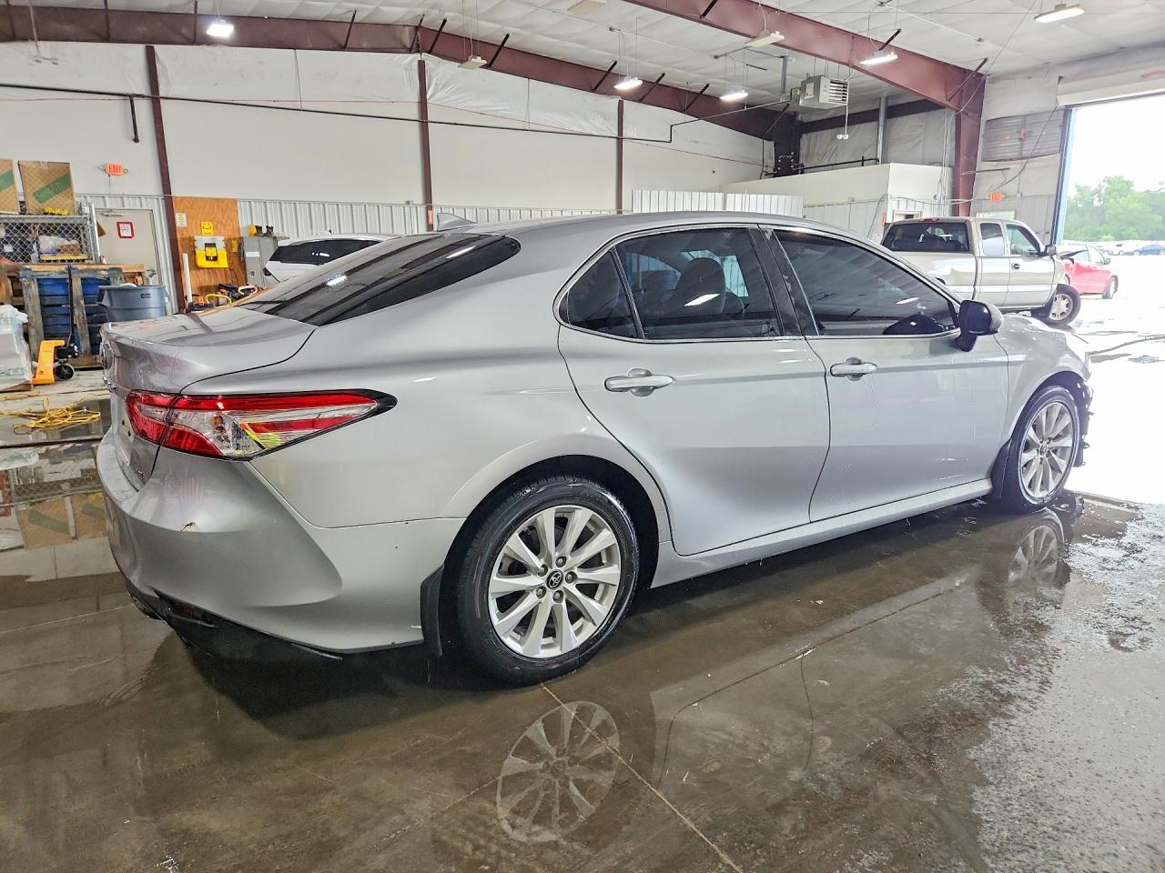 2019 TOYOTA CAMRY LE — снимка 3
