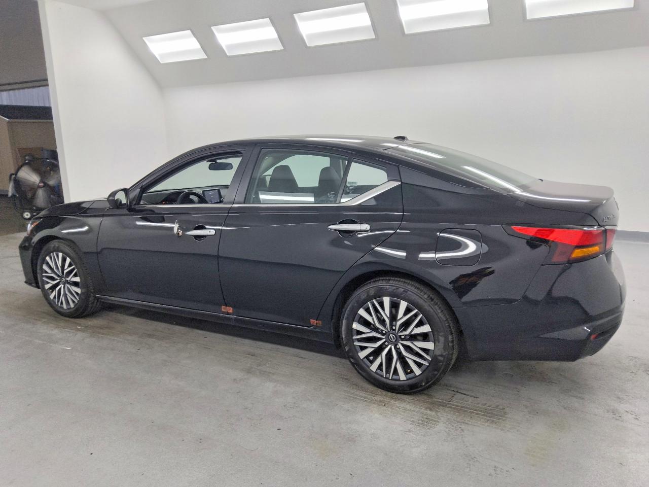 2025 NISSAN ALTIMA SV — снимка 2
