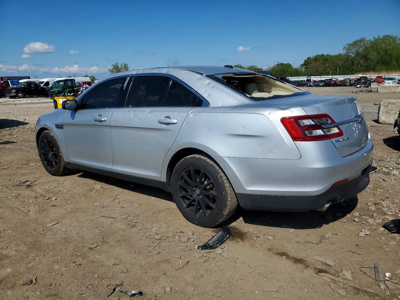 2018 FORD TAURUS SE — снимка 2